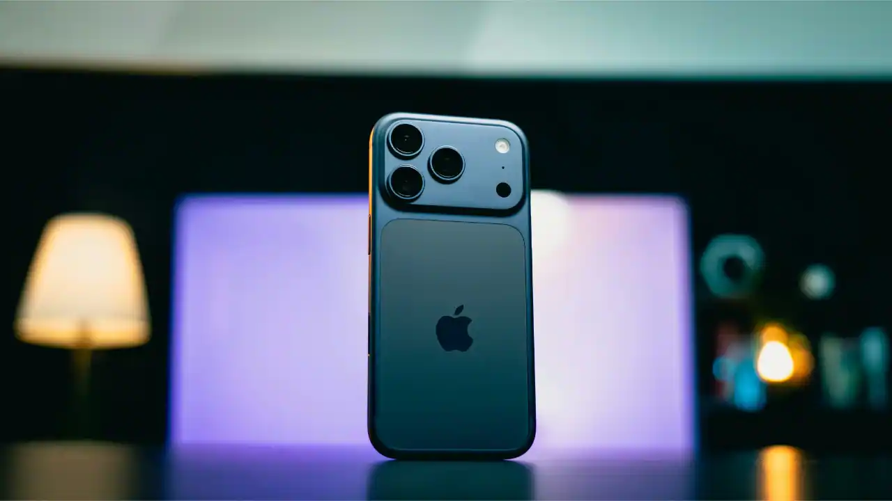Reliance Digital brings iPhone 17 Pro price down to Rs 56,990 with exchange bonus, in-store discount and bank offer