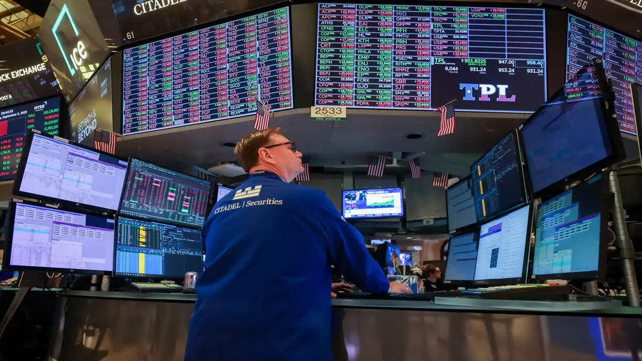 Groww begins phased rollout of US stock investing to cash in on AI, chip wave
