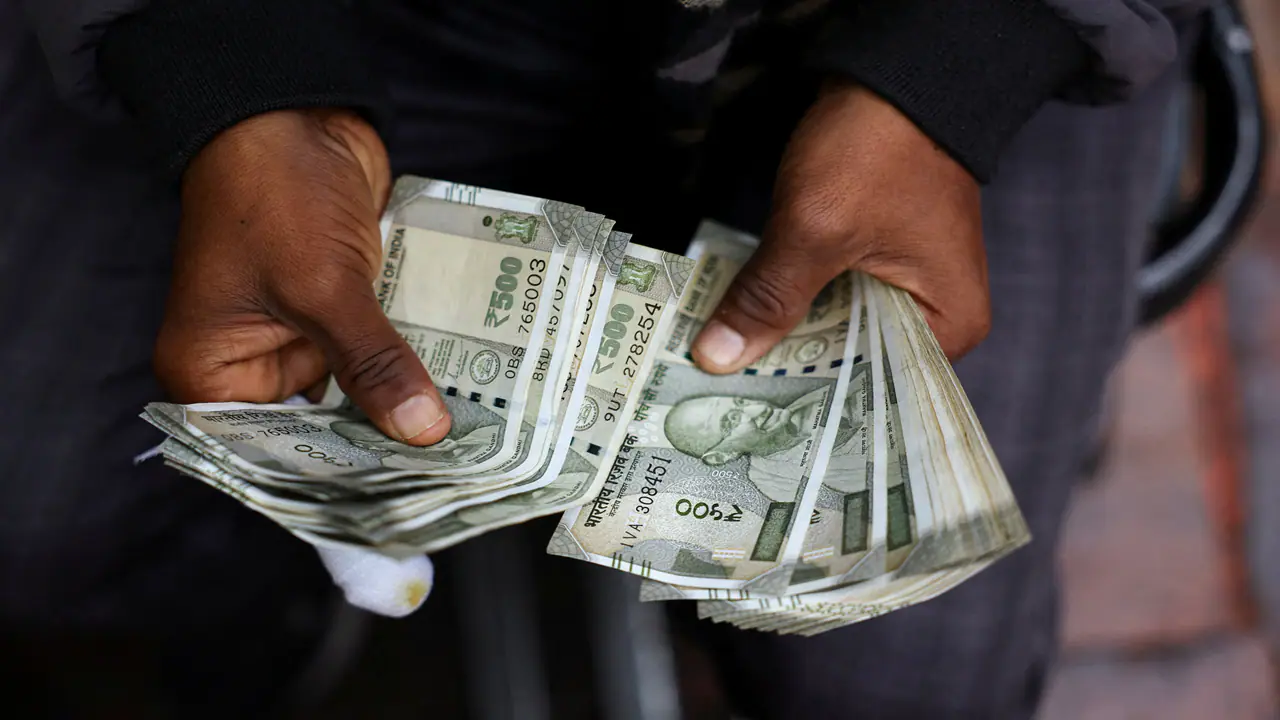 Centre to borrow Rs 7.86 lakh crore in H2FY27; full-year borrowing below Budget estimate