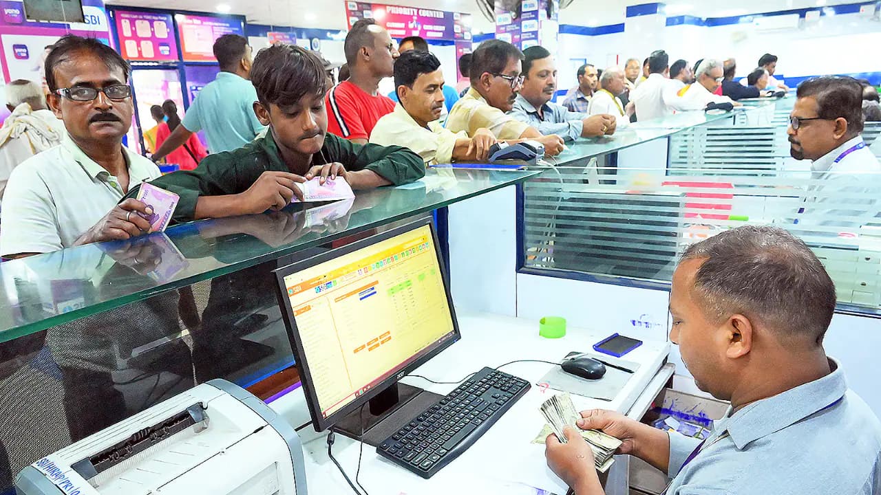 Bank strike from September 28: SBI, Bank of India urge customers to complete key transactions in advance