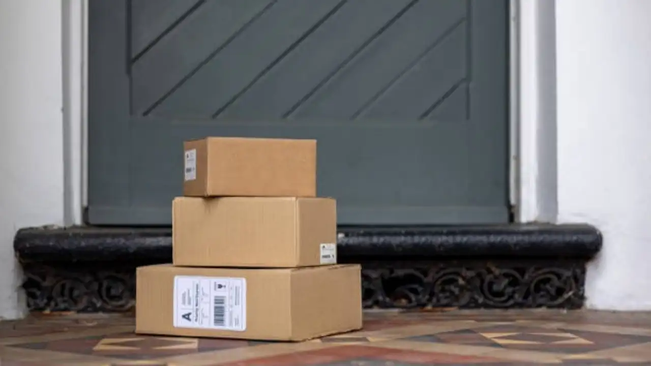 What to do with empty delivery boxes? 4 creative diy ideas to reuse them for home organisation instead of throwing them away