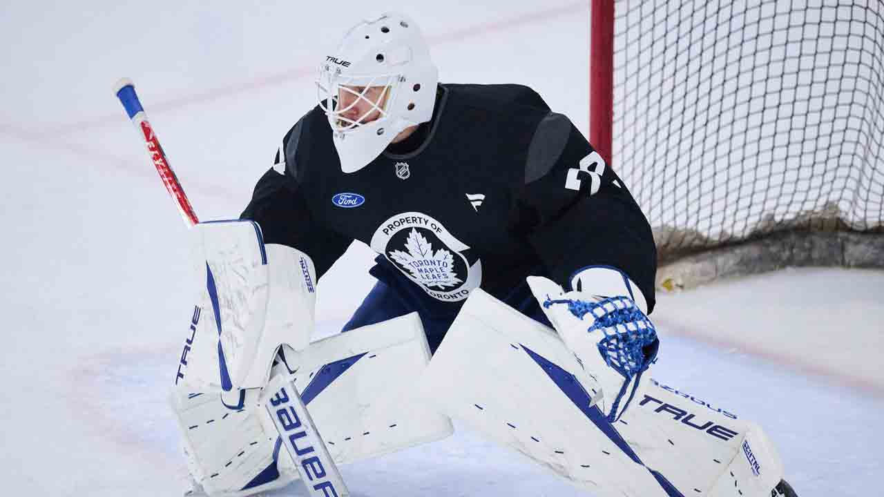 'A great presence': Veteran Bobrovsky’s impact already felt at Maple Leafs camp