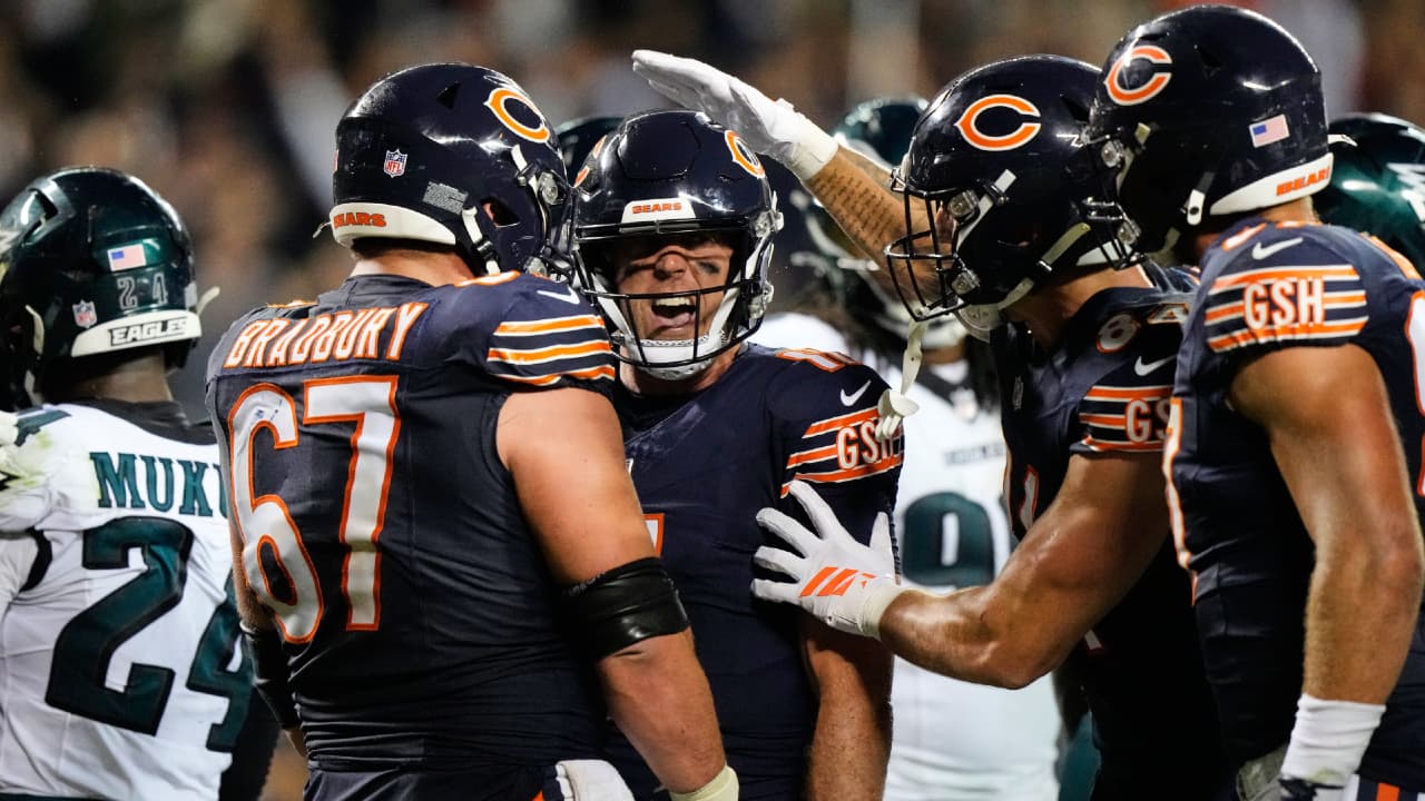 Case Keenum drives three touchdowns as Bears beat Eagles