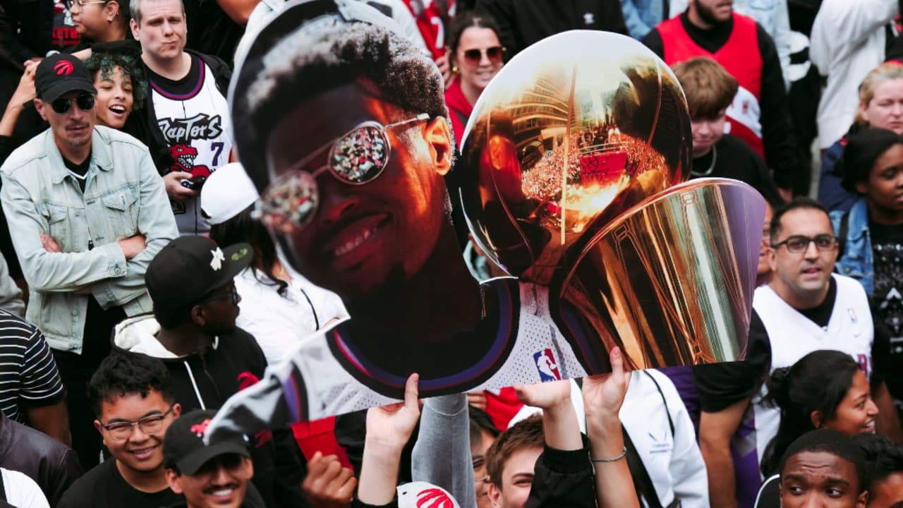 Fans, players show out to celebrate Kyle Lowry as 'greatest' Raptor