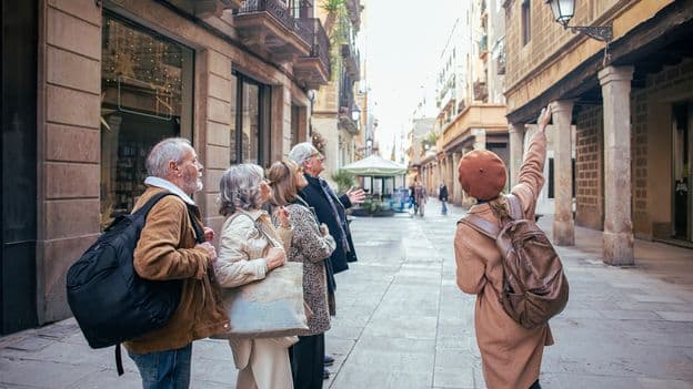 How much should you actually tip on a 'free' walking tour?