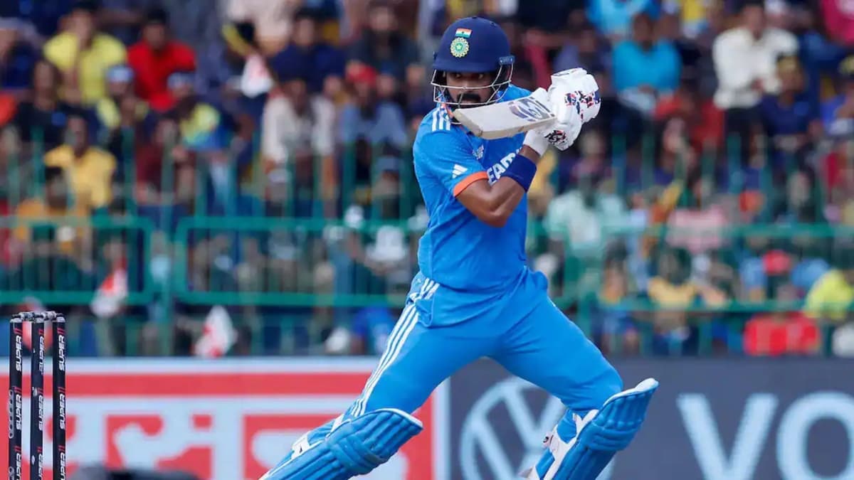 KL Rahul ODI Stats: घरेलू सरजमीं पर कुछ ऐसा रहा हैं केएल राहुल का प्रदर्शन, एक क्लिक पर देखें आकंड़ें