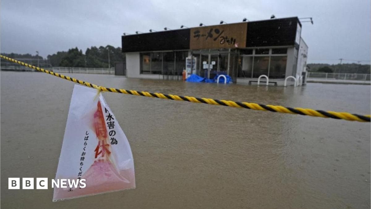 Japan typhoon: Evacuations ordered in Tokyo as Dujuan threatens floods and landslides