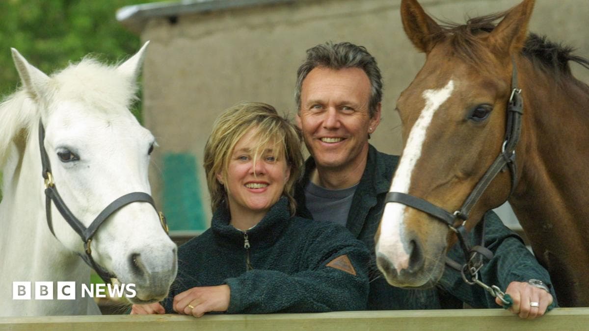 Sarah Fisher, animal welfare advocate, died of thyroid cancer