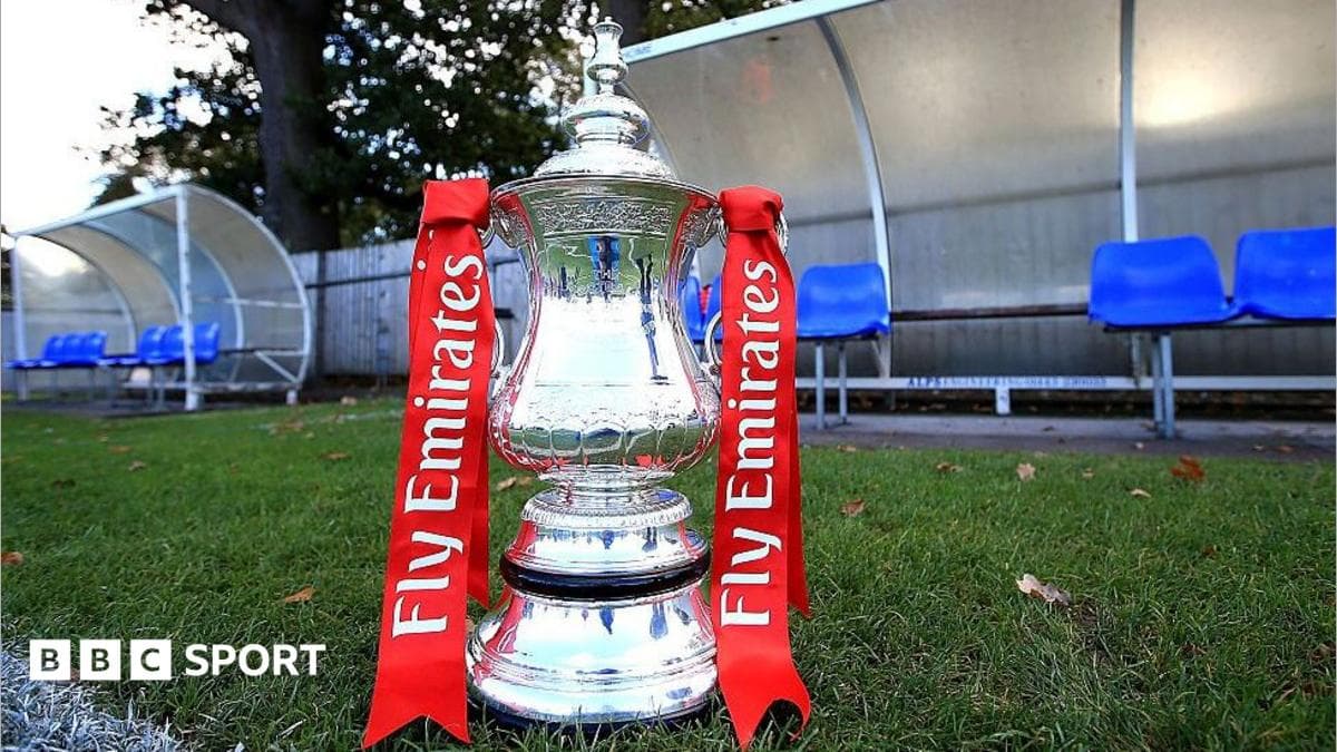 FA Cup: Mulbarton Wanderers and Woodford Town must replay qualifying tie after referee's error