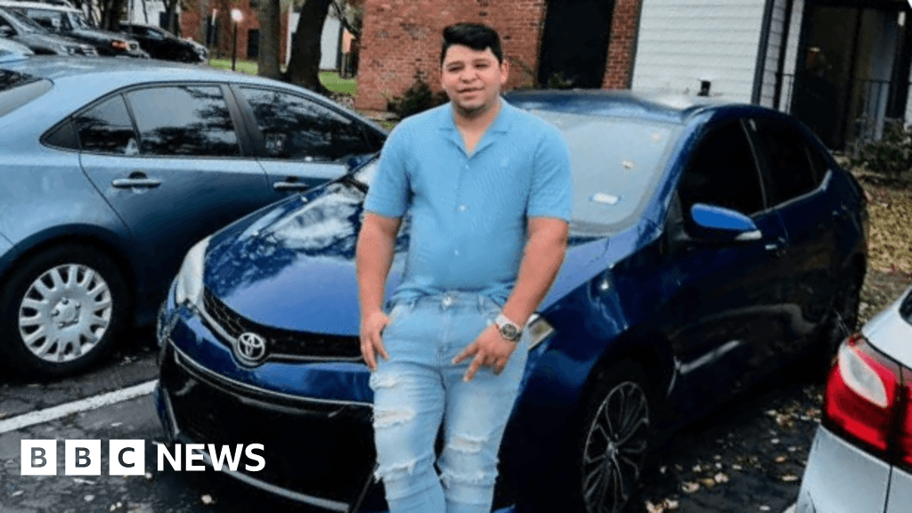 US judge blocks deportation of DoorDash driver shot by ICE
