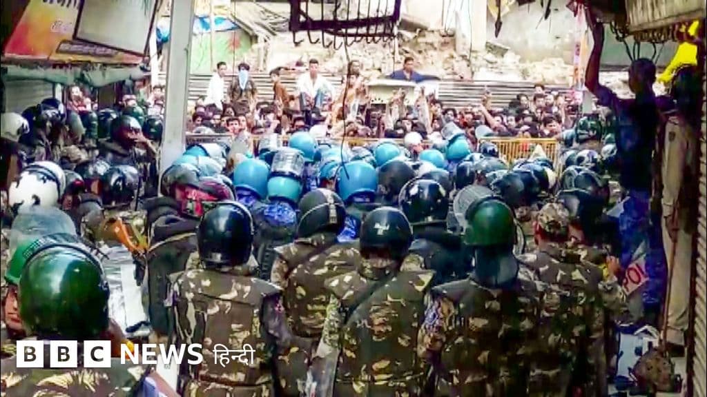 उज्जैन में 650 साल पुरानी शाही मस्जिद के हिस्से को हटाने के ख़िलाफ़ याचिका हाई कोर्ट में ख़ारिज