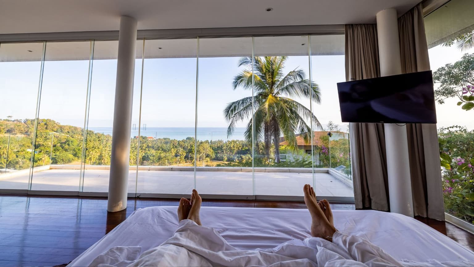 ‘Room rotting’ is the latest travel trend: Why Gen Z is choosing hotel rooms over sightseeing