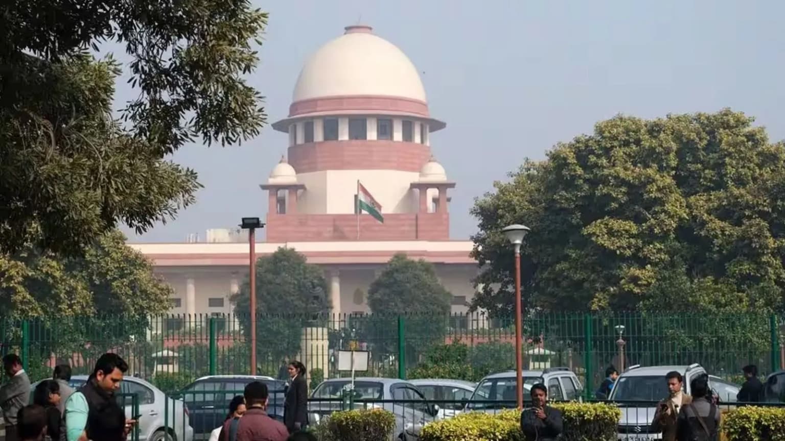 Karnataka job fraud: Supreme Court stays SIT probe after state’s objection