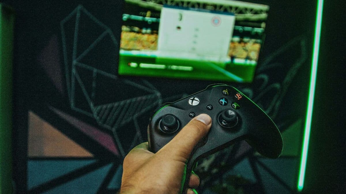 Microsoft’s new gaming patent could turn boss fights and loading screens into ad breaks