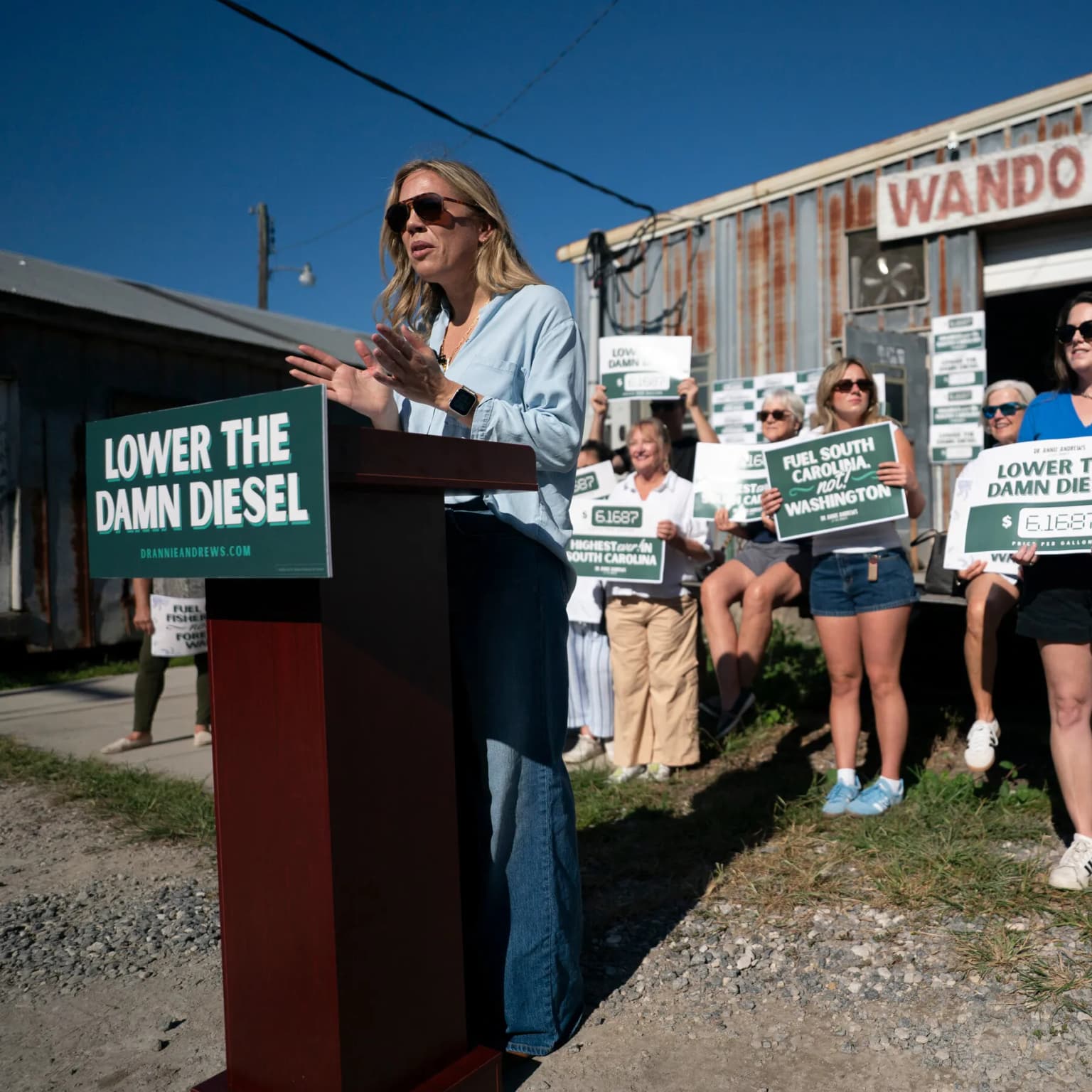 Some Democrats Say Senate Race In South Carolina Is Winnable. Others, not so much.