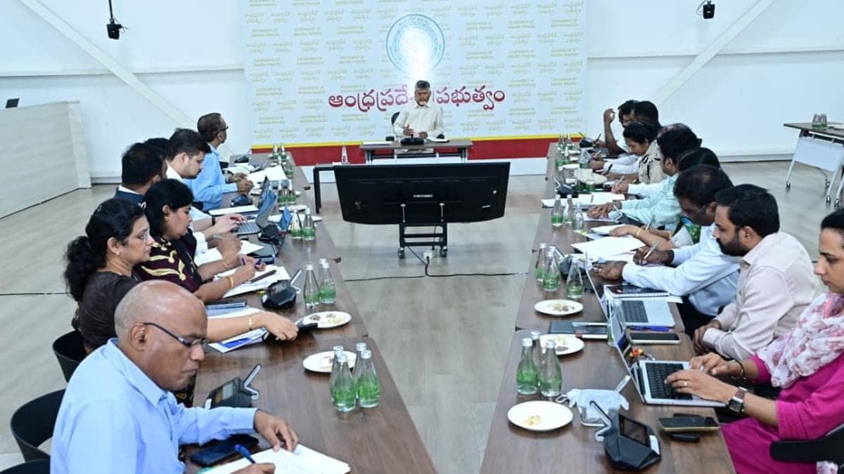 Tie up with IITs, IIMs to train Andhra government employees: Chandrababu Naidu to officials