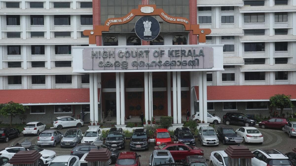 Kerala HC denies plea by Pakistani national married to Indian man seeking visa to enter country