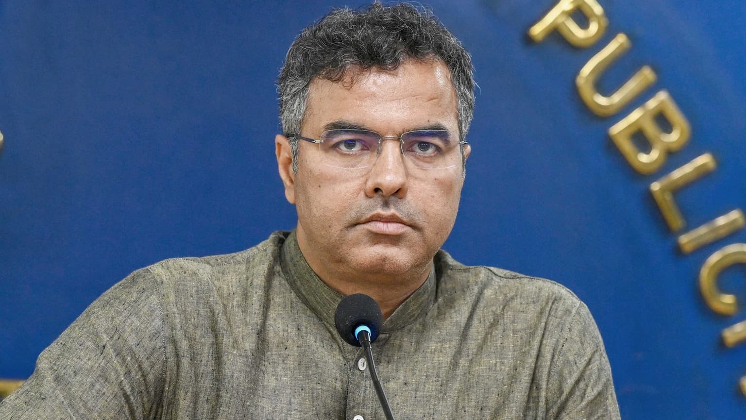 Non-cognisable report filed against Delhi minister Parvesh Verma over slap incident