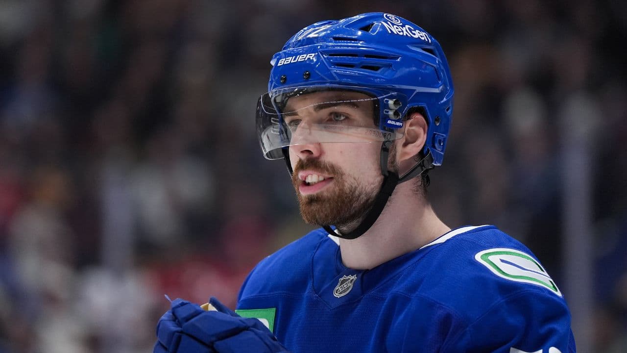Canucks' Filip Chytil exits after colliding with official