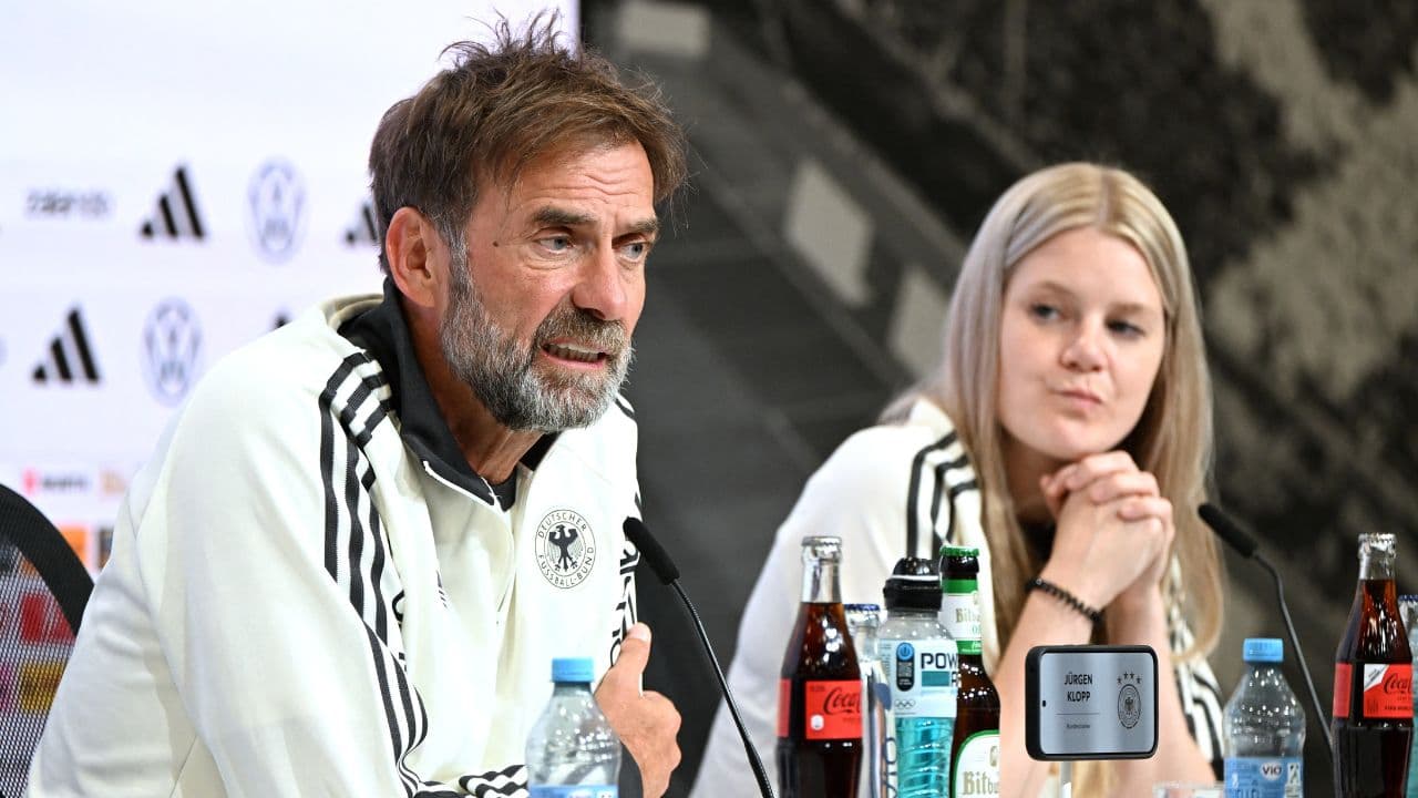 Klopp plays down 'parade' comments after Man City charges, retains respect for Guardiola